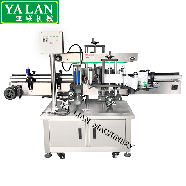 flat bottles labeling machine