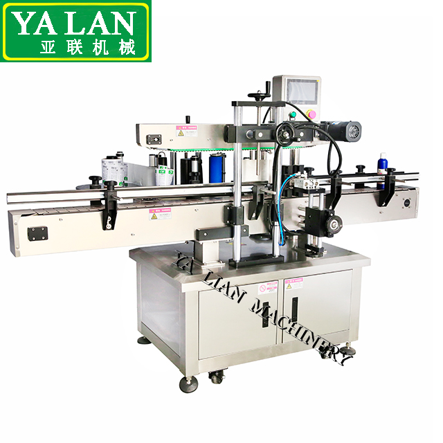 Automatic labeling machine for round bottles 2